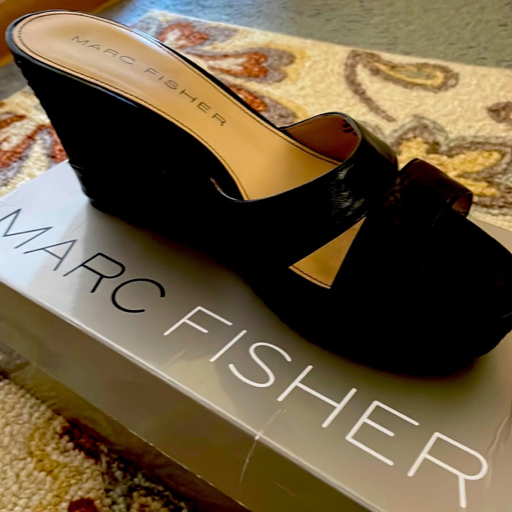 Marc Fisher black leather wedge slide